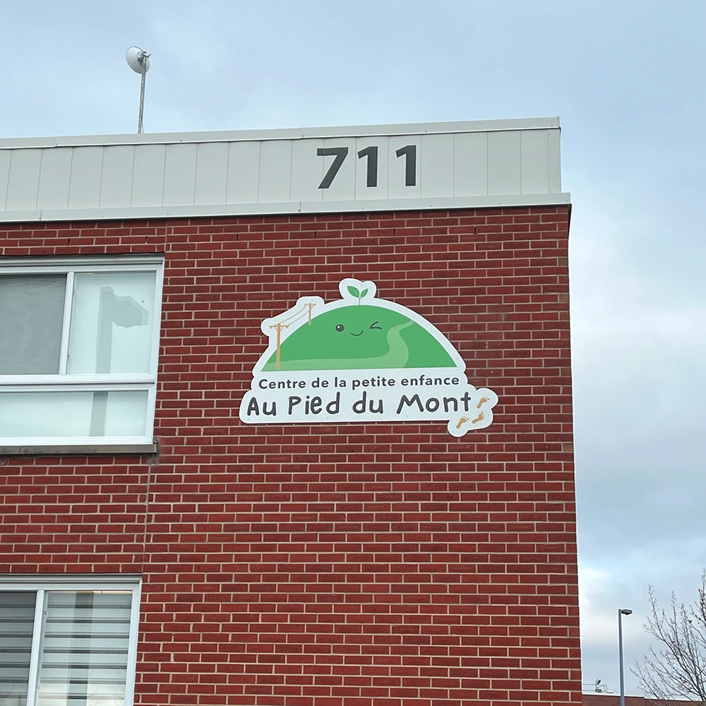 Enseigne extérieur en aluminum composite