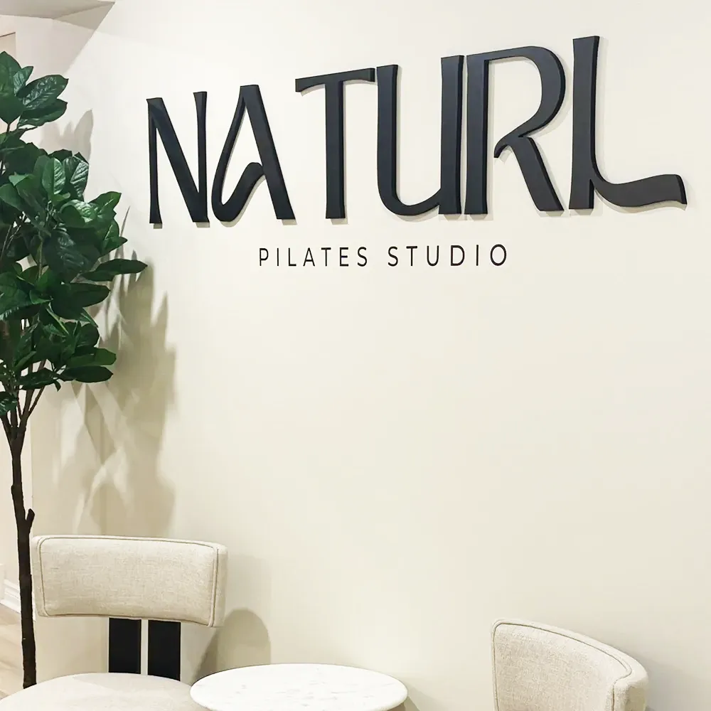 Logo en relief Naturl